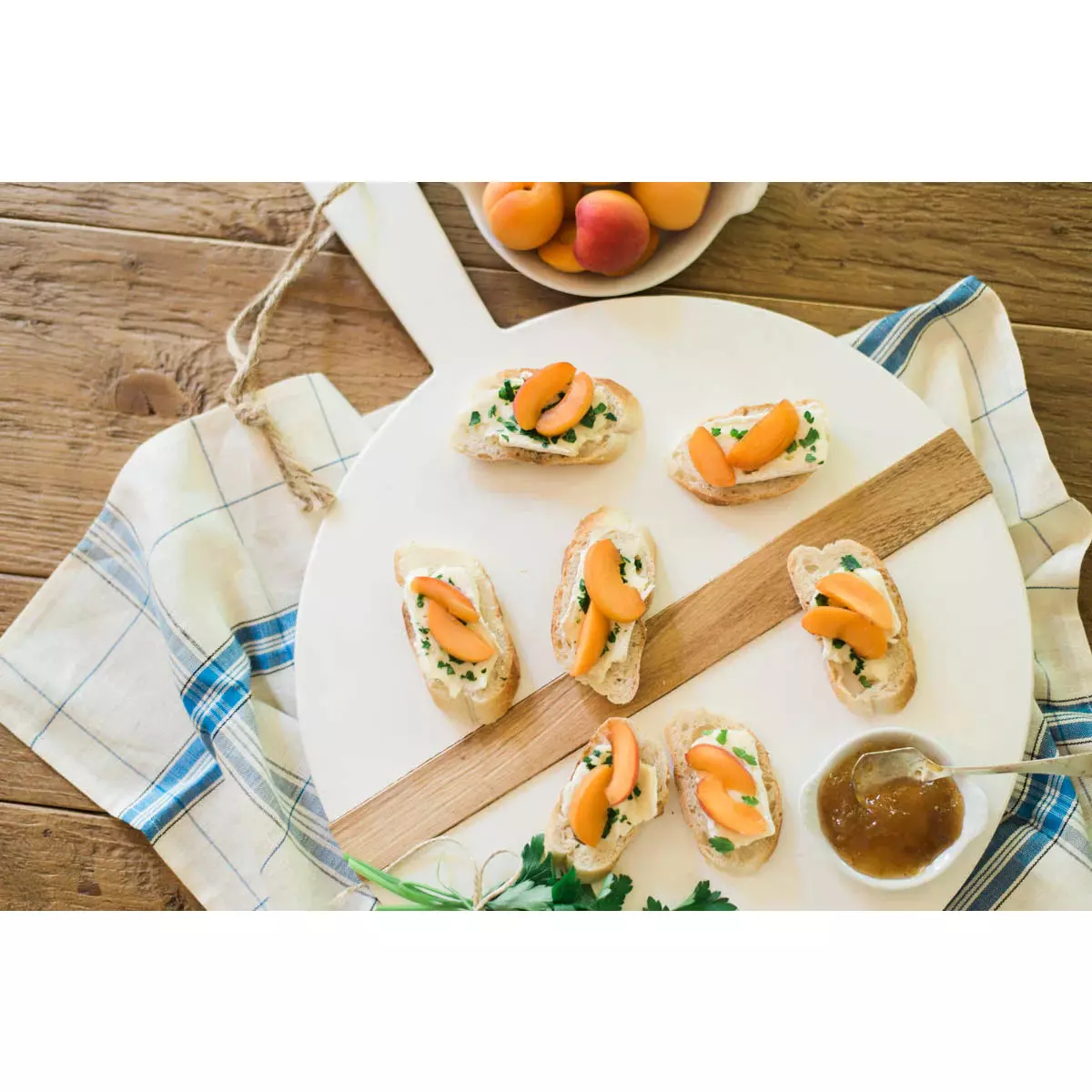 etúHOME White Round Mod Small Charcuterie Board ~ IN-STORE PURCHASE ONLY - Image 5
