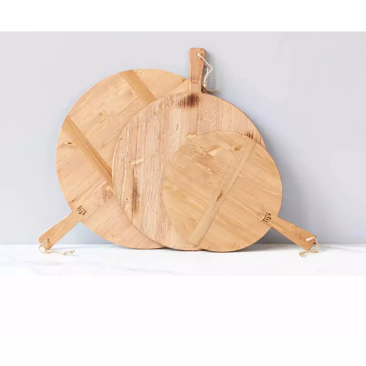 etúHOME Round Pine Small Charcuterie Board ~ IN-STORE PURCHASE ONLY - Image 6
