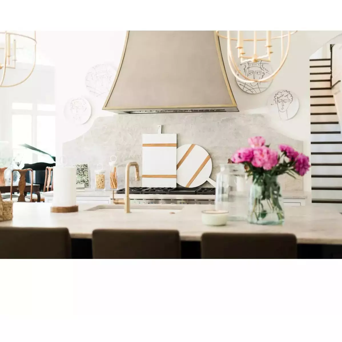 etúHOME White Round Mod Medium Charcuterie Board ~ IN-STORE PURCHASE ONLY - Image 6