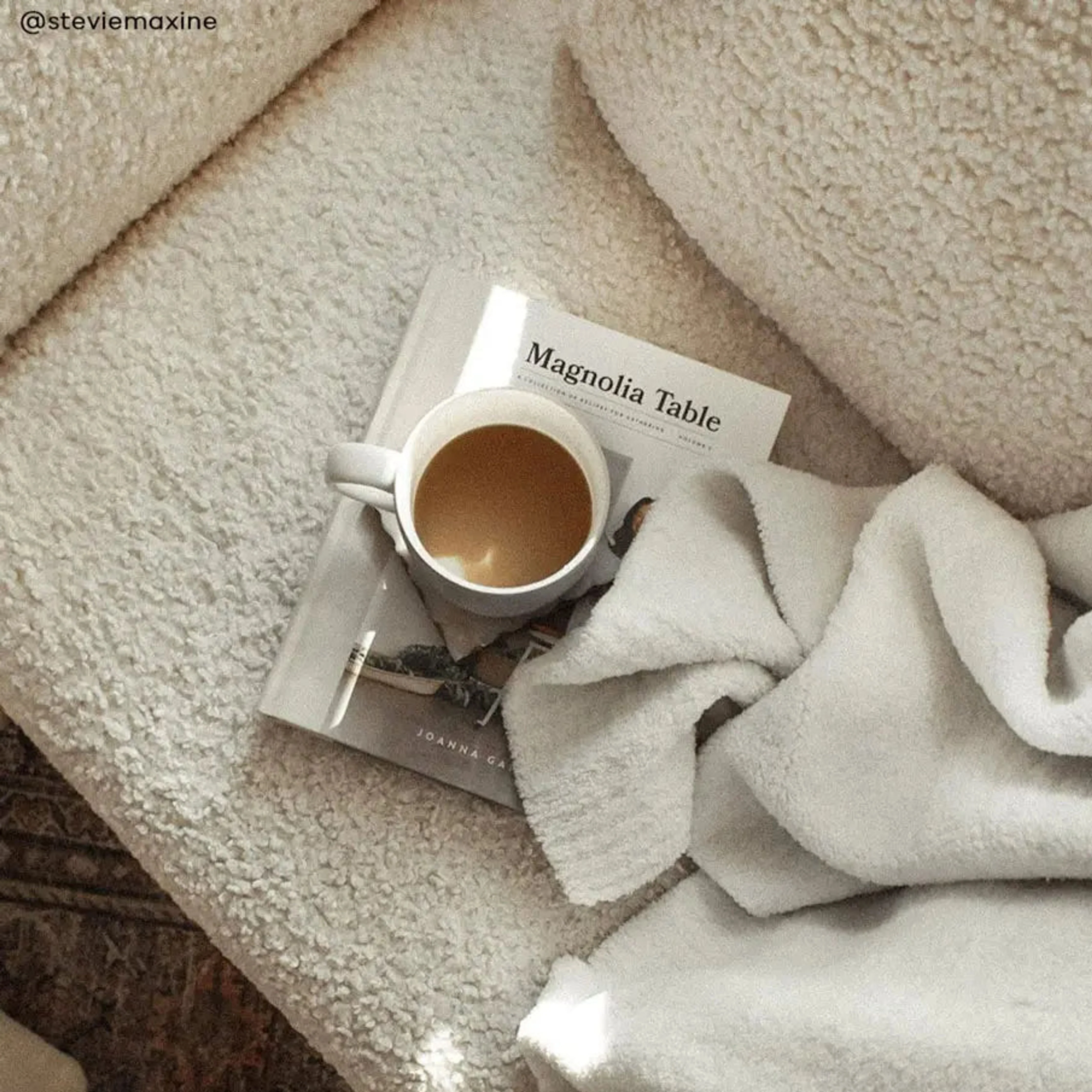 Sunday Citizen Cloud Gray Snug Throw - Image 4
