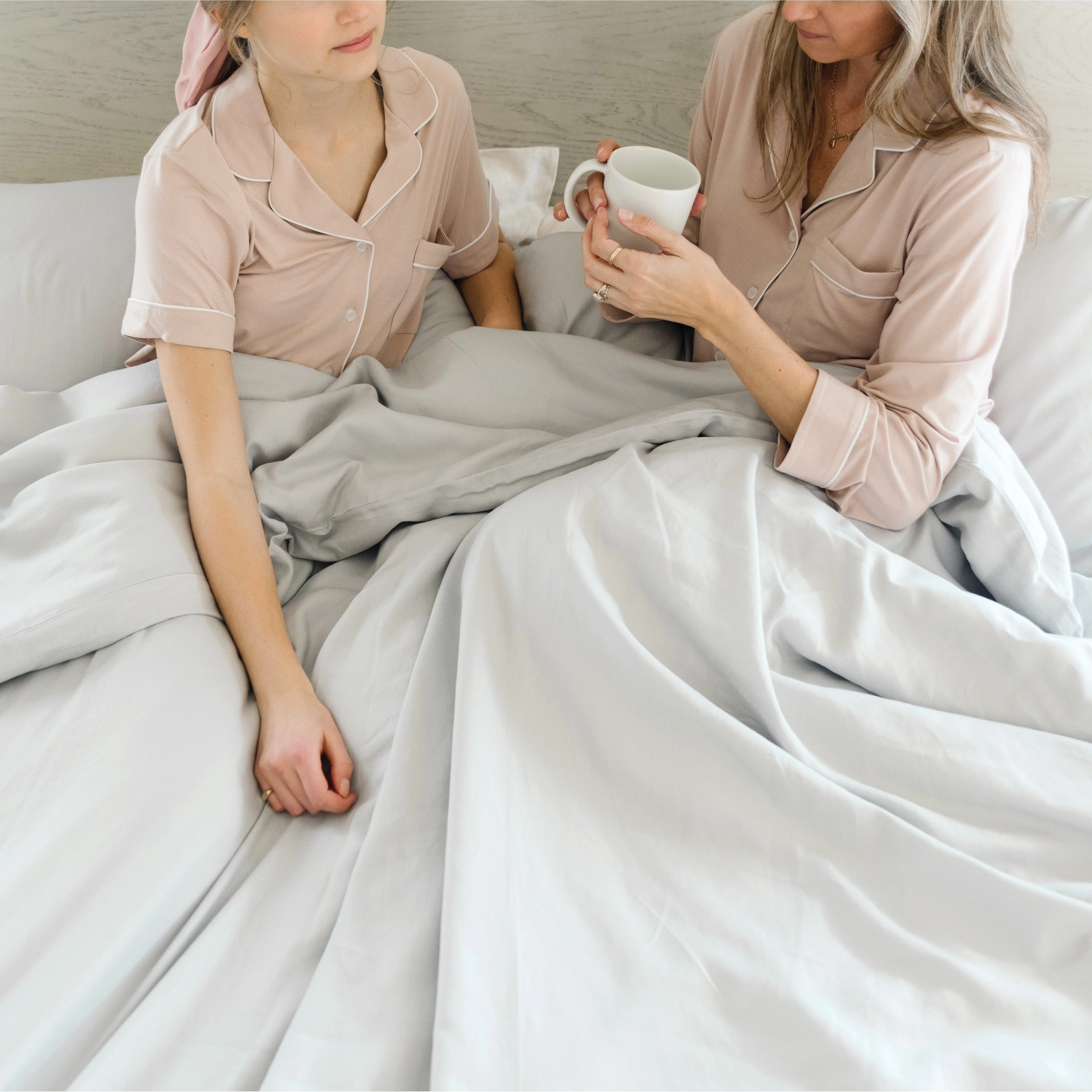 Cozy Earth Linen Bamboo Sheet Set Available In Queen and King Sizes - Image 7