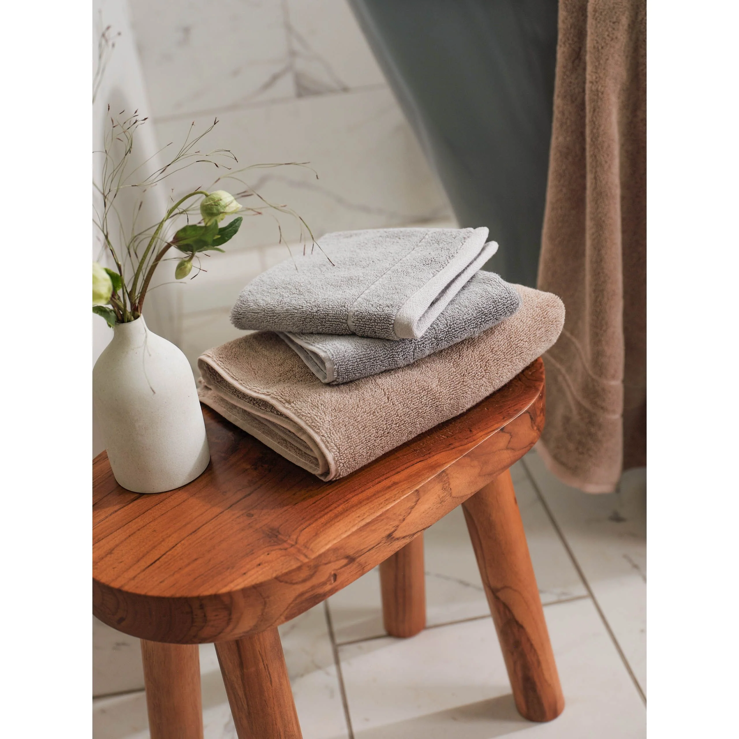 Cozy Earth Premium Plush Hand Towels~ Set of 2 Towels - Image 15