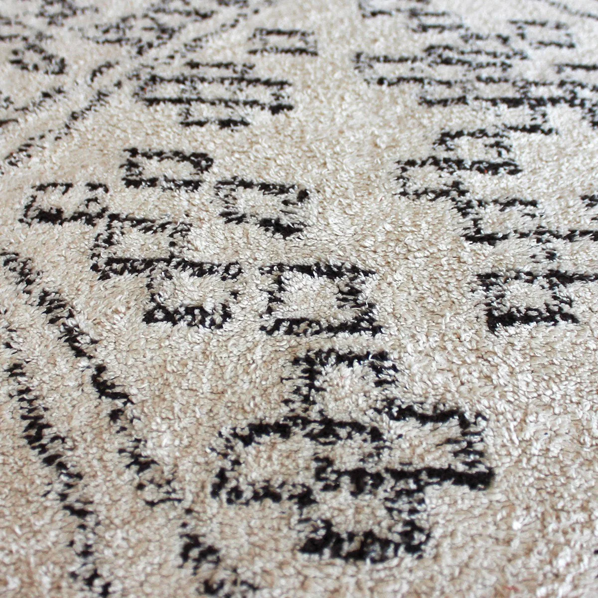 Uttermost Campo Table Tufted Ivory Distressed Tribal Pattern Rug ~ 8' x 10' - Image 3